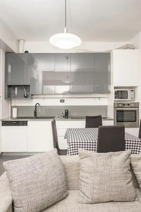Apartment Grazioso Appartamento In Bicocca Con Ac E Wi-Fi Milan